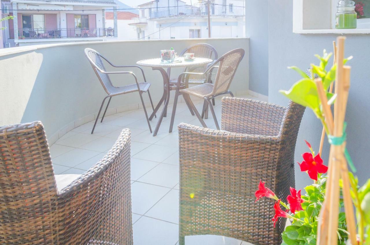 Egeo Hotel Лименас Екстериор снимка